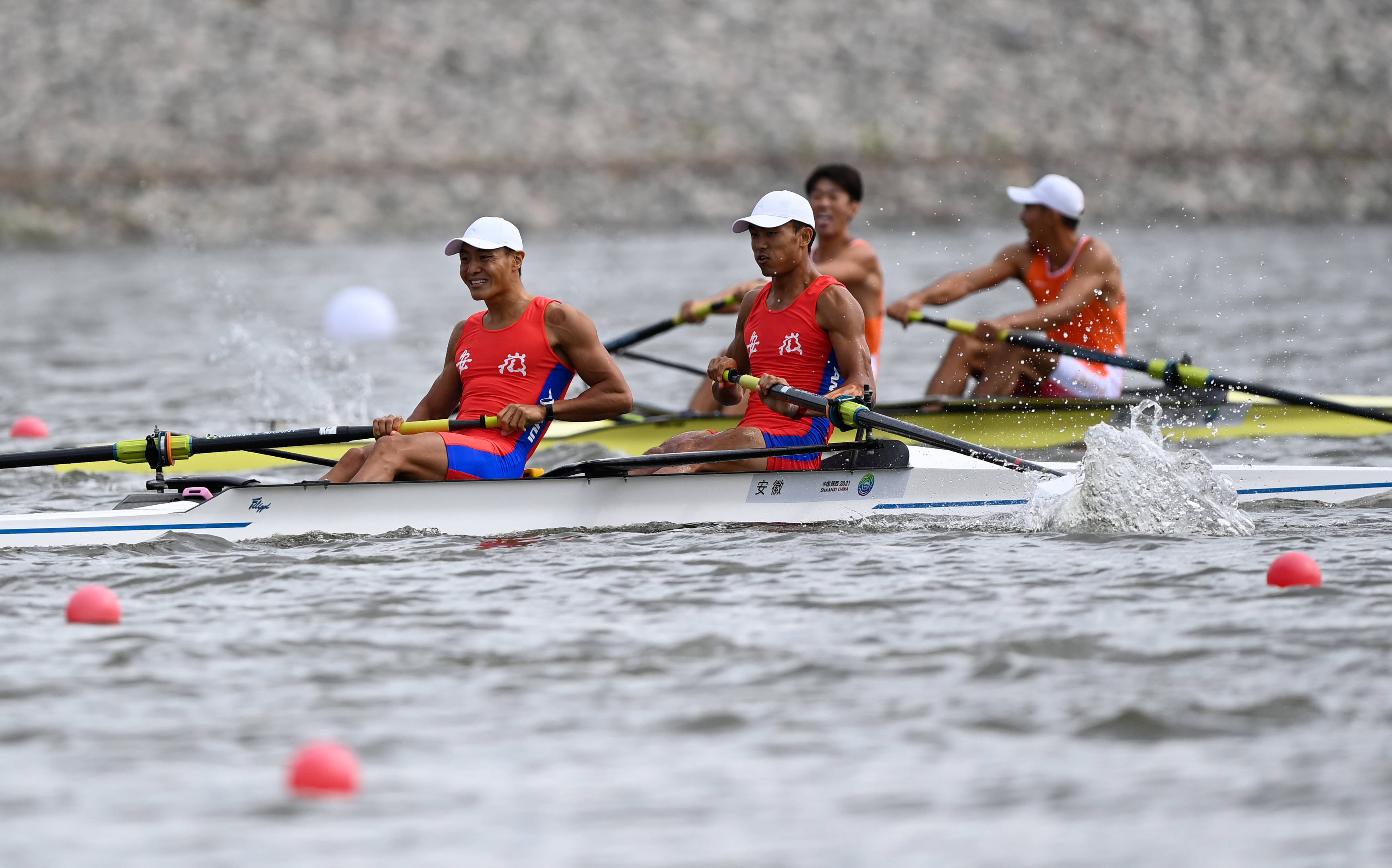 墨西哥冠军在赛艇比赛中获得优异成绩,战绩斐然 墨西哥冠军在赛艇比赛中获得优异成绩,战绩斐然