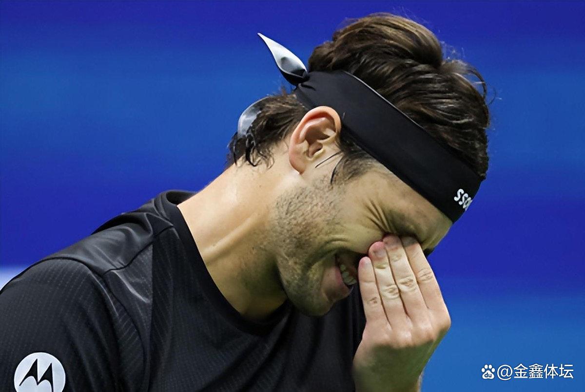 包含美网鏖战戴维斯杯，阿尔卡拉斯关键制胜的词条