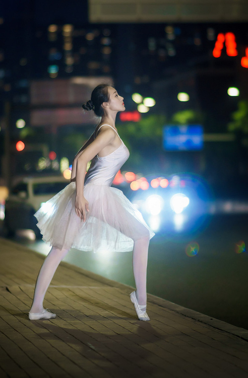 北欧风暴对阵非洲雄狮，硬仗之王萨拉赫的赛场哲学